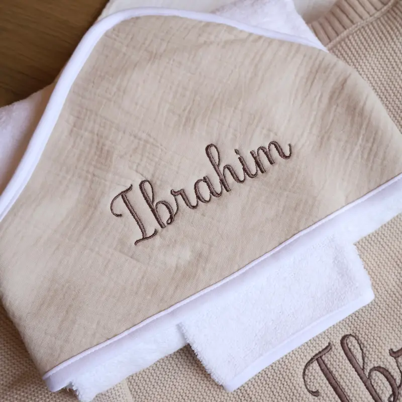 Cape de bain bébé personnalisée - Beige